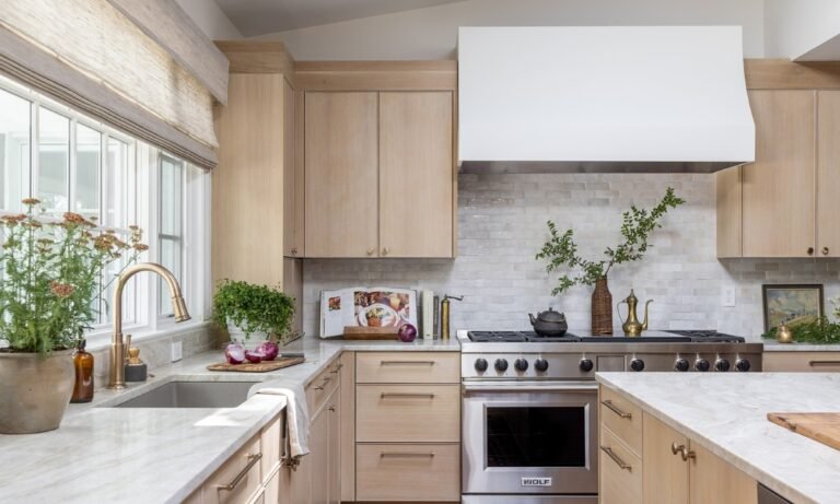 15 White Oak Kitchen Cabinets Ideas for 2025
