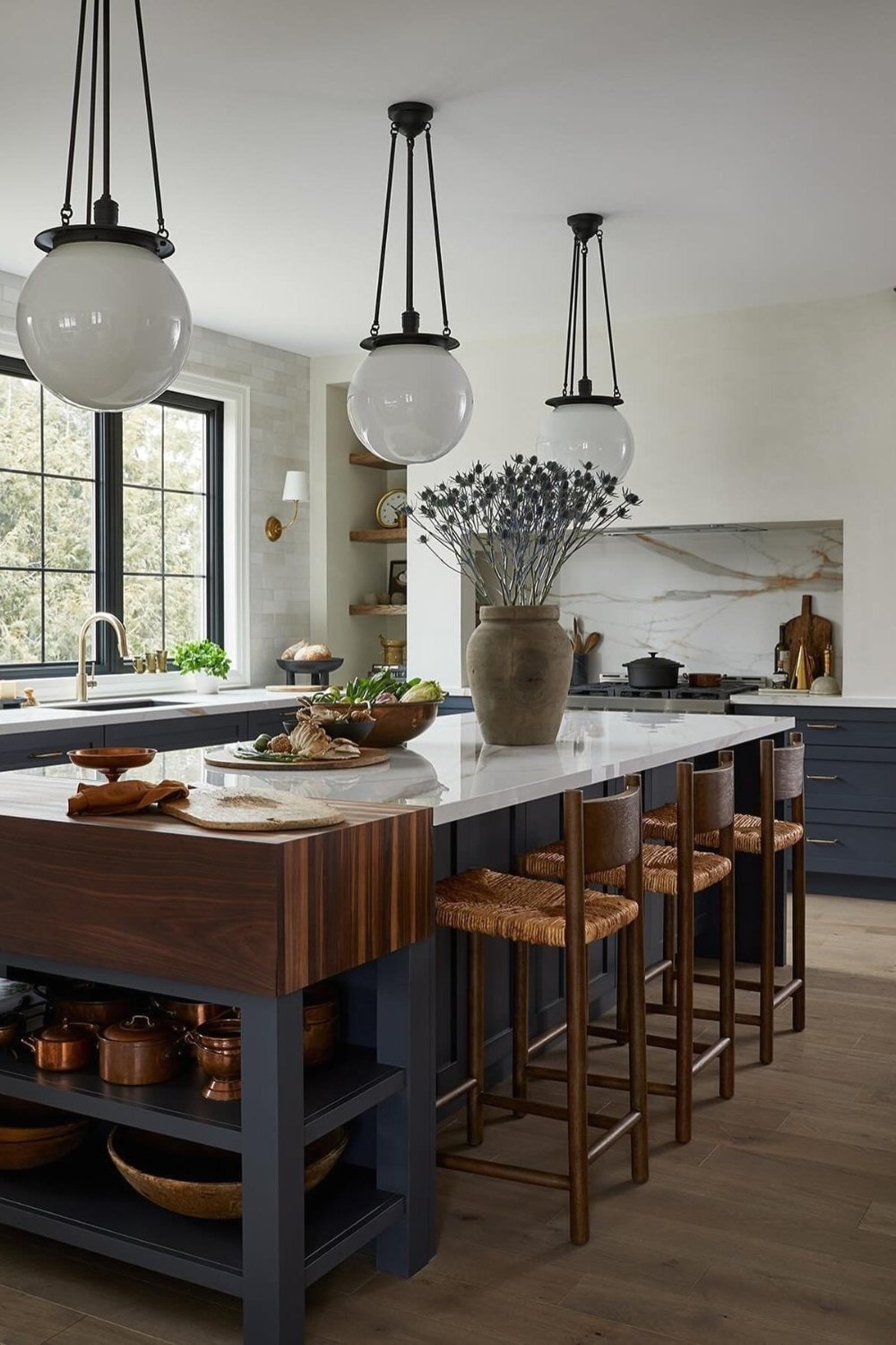 What Size Pendant Lights Over Kitchen Island? Ultimate Guide – Styli Casa