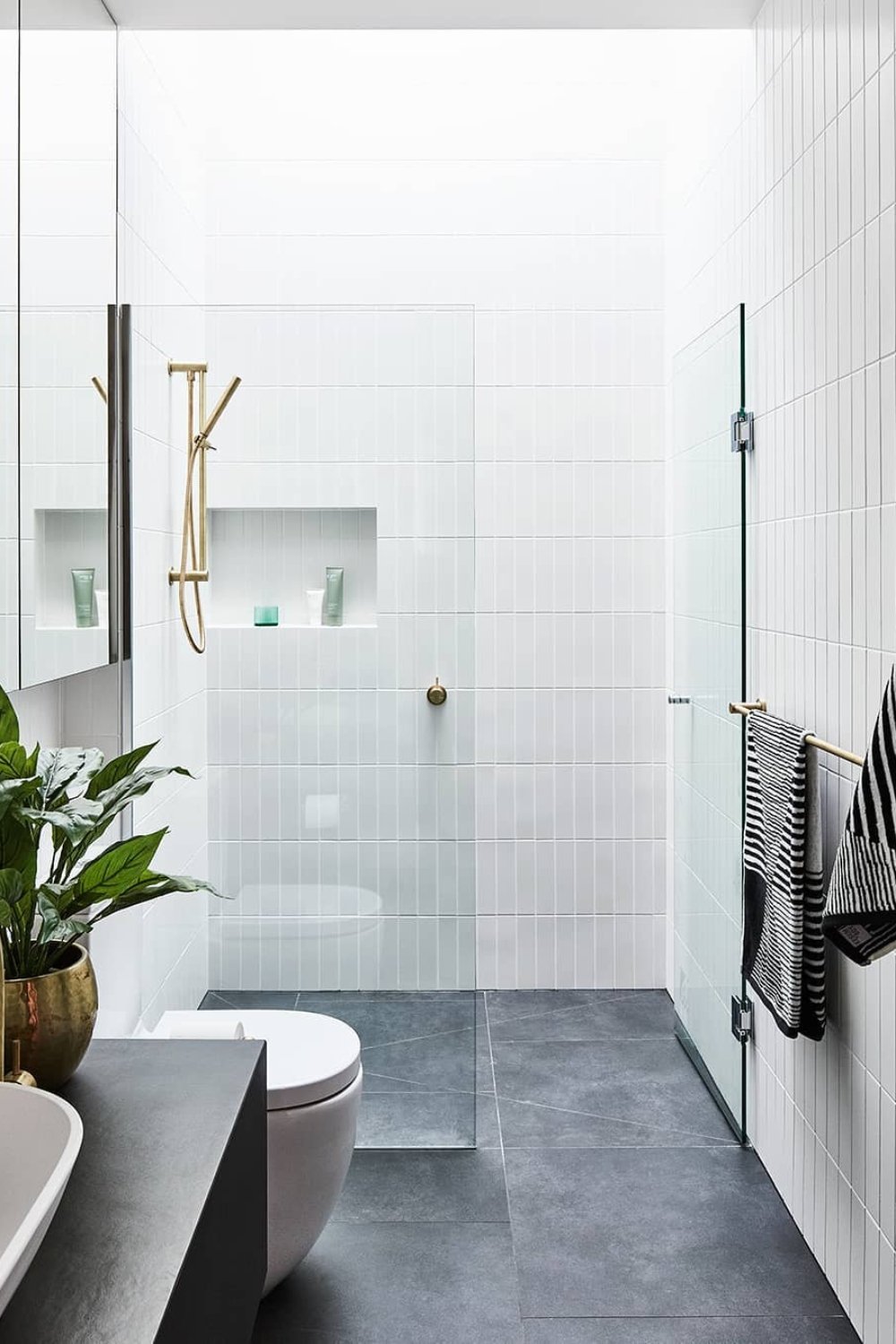 20 Long Narrow Bathroom Layout for 2026 – Styli Casa